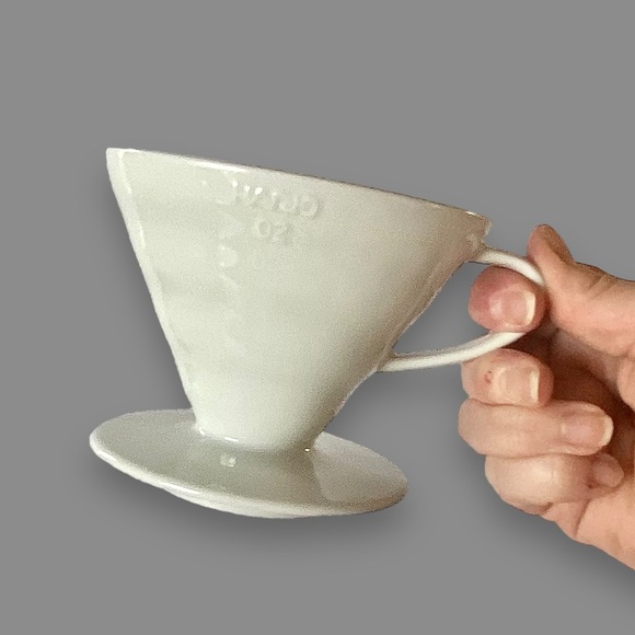 HARIO V60 COFFEE CERAMIC DRIPPER White Made in Japan - Picture 4 of 15